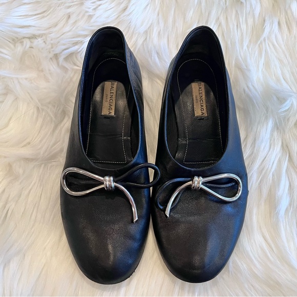 BALENCIAGA 36.5/ US 6.5 Black Leather Bow Accents Round Toe Ballet Flats - Picture 3 of 15